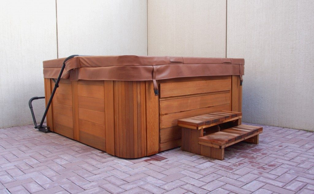 outdoor hot tub